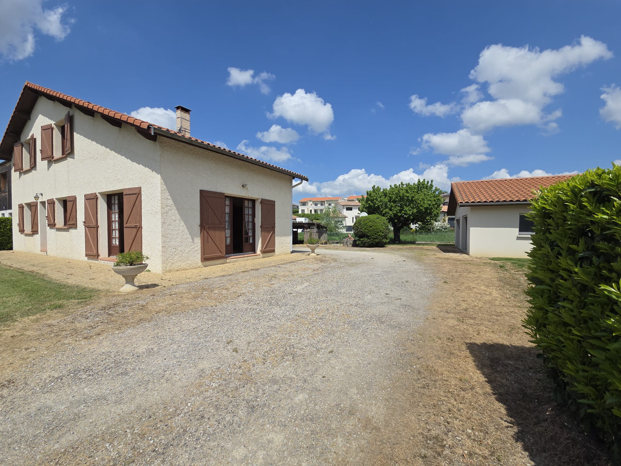 Maison style Basque à Pin-Balma de 150m2 sur une parcelle de 1400m2